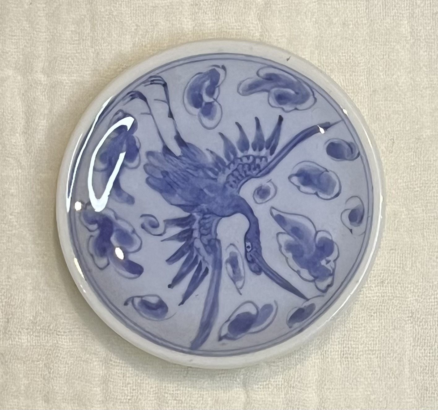 #172 てくてくコリア 青花雲鶴文皿マグネット