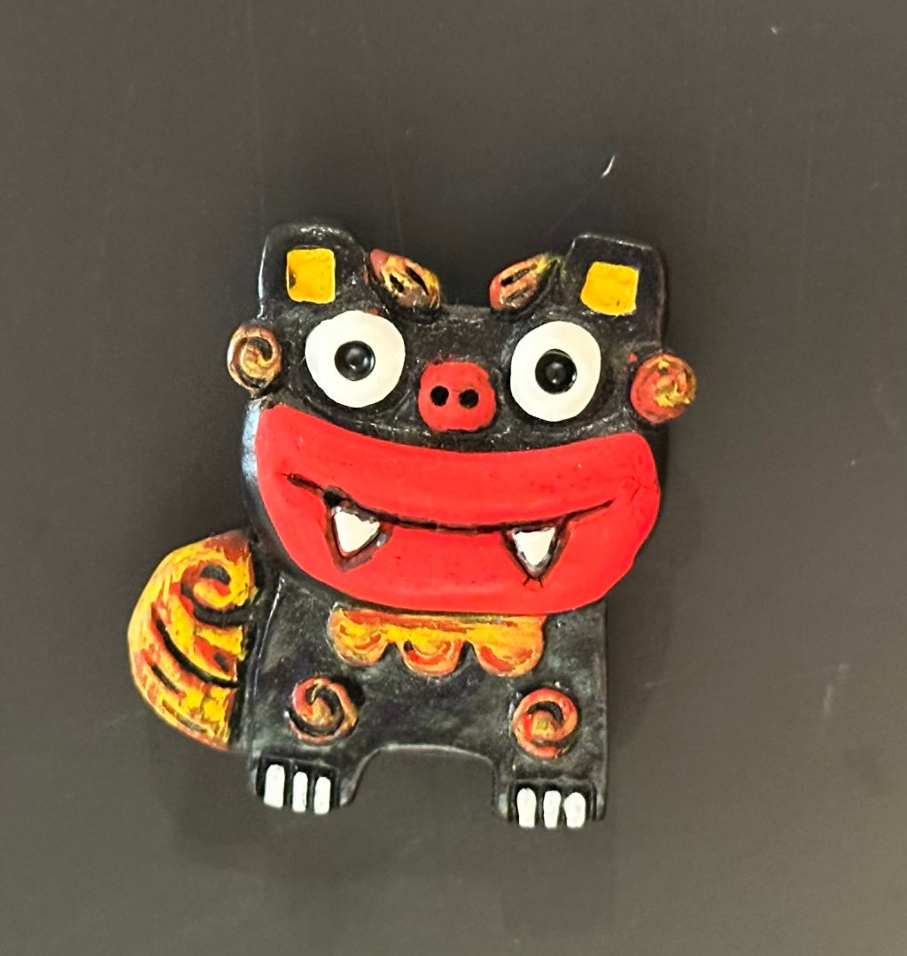 沖縄 黒色のシーサーご当地マグネット